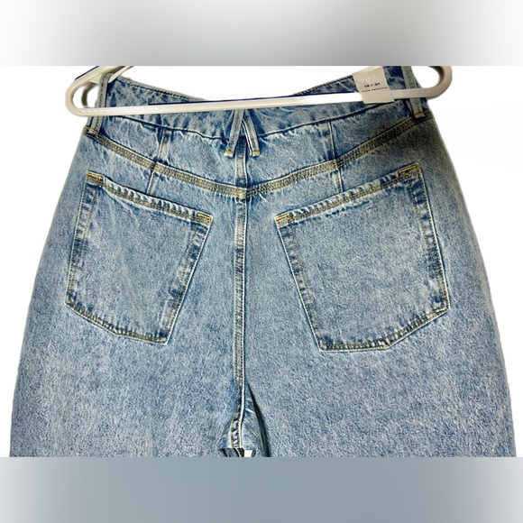 Good American Good 90’s Duster, High-Rise, Crop, Relaxed Fit, 5-Pocket Jeans, 12 - Picture 8 of 13